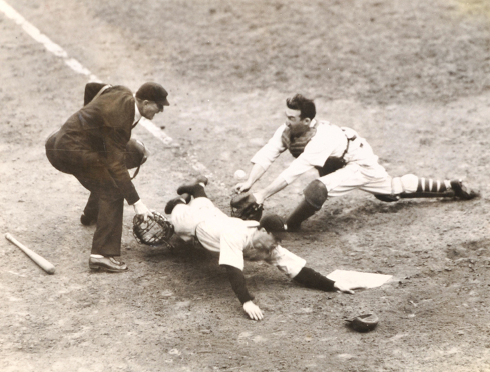 Polo Grounds, Manhattan, NY, October 6, 1936 – Yankees Win 5th World Series Title