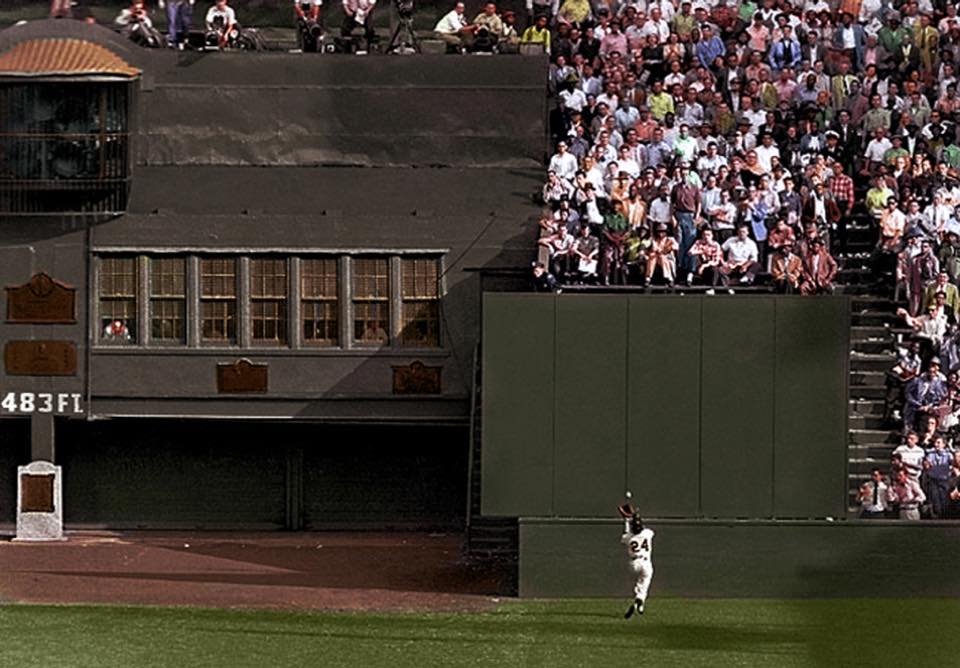 1954 World Series Polo Grounds "The Catch" 8" x 10" Photo Willie Mays 