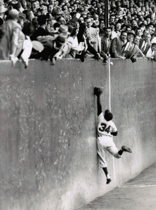 Dusty Rhodes pinch hit home run in 1954 World Series - Baseball ...