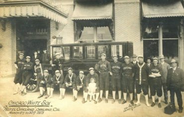Let’s Stay in the Dead Ball Era! Vintage Photo of 1913 White Sox in Front of Hotel Oakland!