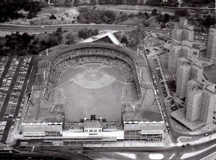 Polo Grounds, Manhattan, NY, October 2, 1951 – Game Two of the memorable playoff series between the NY Giants and Brooklyn Dodgers