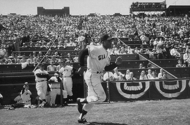 Seals Stadium, San Francisco, CA, April 15, 1958 – Giants Willie Mays introduced in first MLB game in California against LA Dodgers