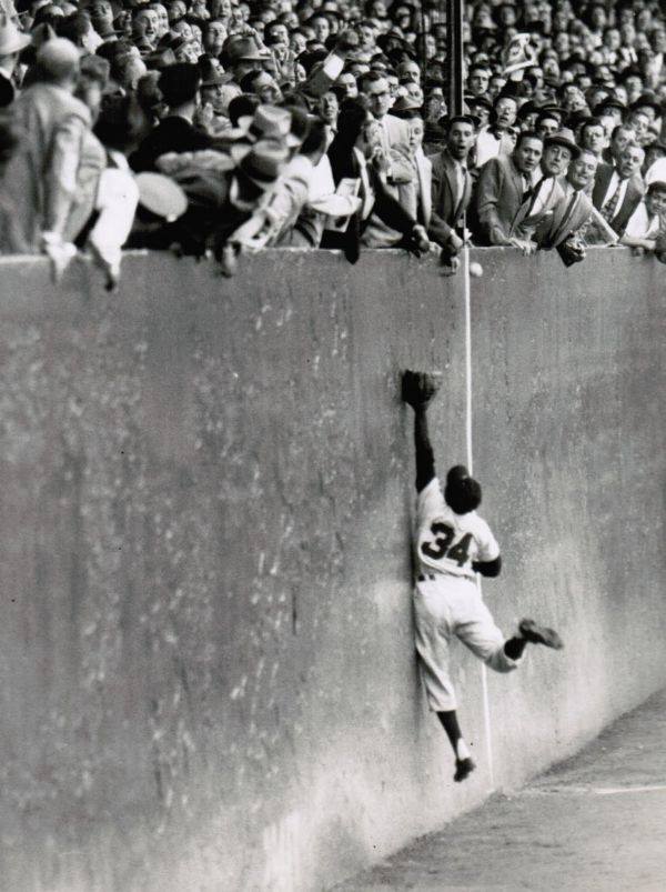 Polo Grounds, Manhattan, NY, September 29, 1954 – Giants pinch hitter Dusty Rhodes shocks the Tribe with game-winning HR in 1954 World Series