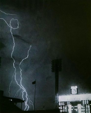 Connie Mack Stadium, Philadelphia, June 30, 1959 – Thunder, lightning and rain interrupts a pitchers’ duel